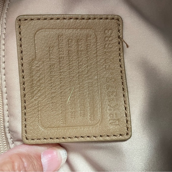 COACH Campbell Izzy Tan/Brown Leather Large Satchel Handbag/Crossbody Bag Purse - Picture 4 of 9